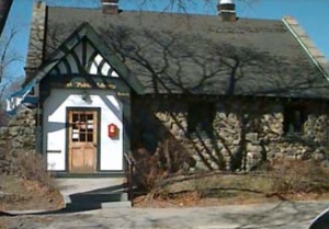 Reader Poll: A new role for the Benton Branch Library?
